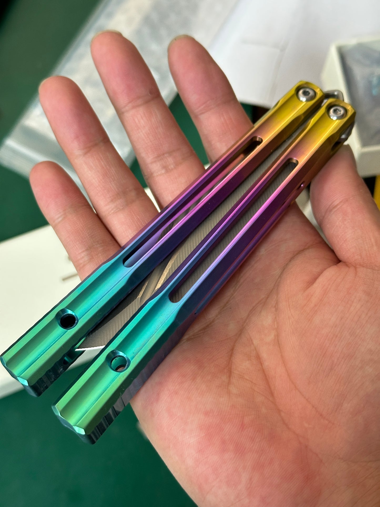 BBKS‘s Anodization Service For Titanium Balisong