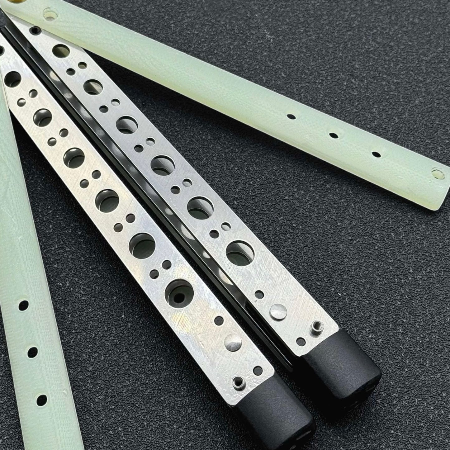 Baliplus Benchmade Necron 99 (BM99) Balisong Clone