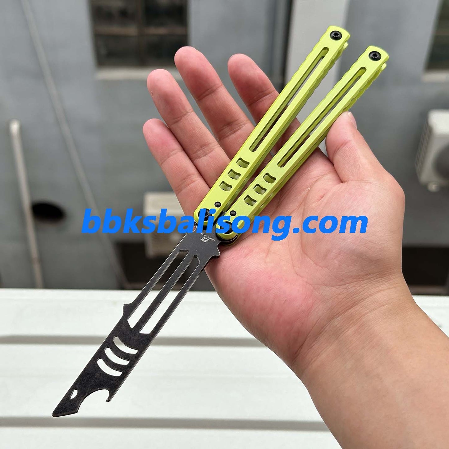 ARMED SHARK Steel Madko Balisong Clone