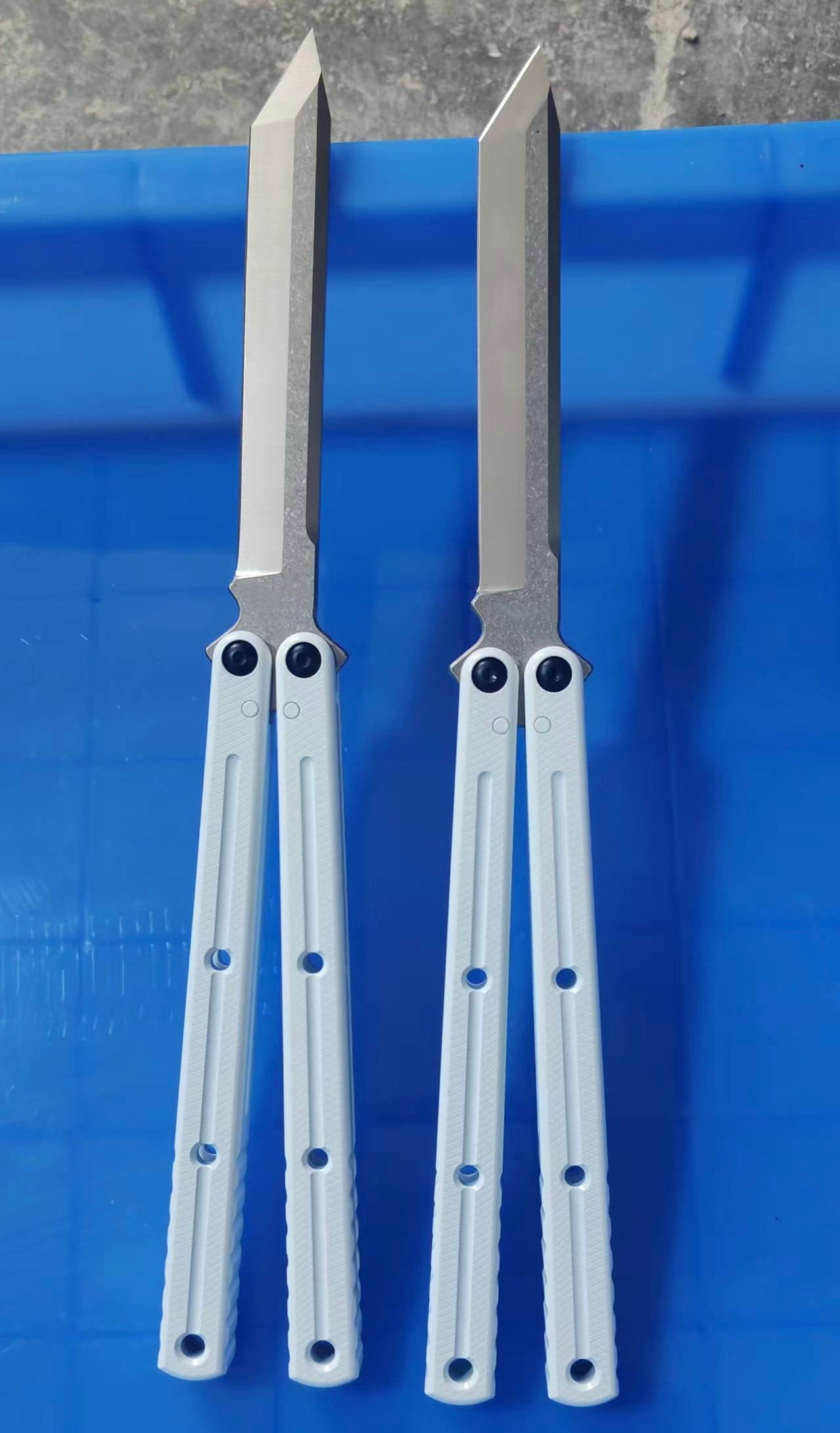 Cold Blade Krake Raken(Kraken) V3 Balisong Clone 7075 Aluminum Ceramic Coating Handle