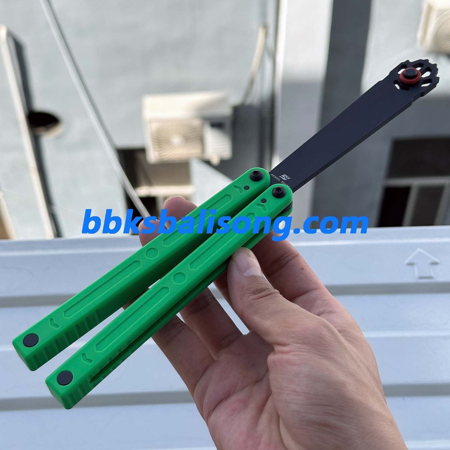 ARMED SHARK Squiddy-WH Balisong Trainer Clone CNC Acetal Material Bushings System