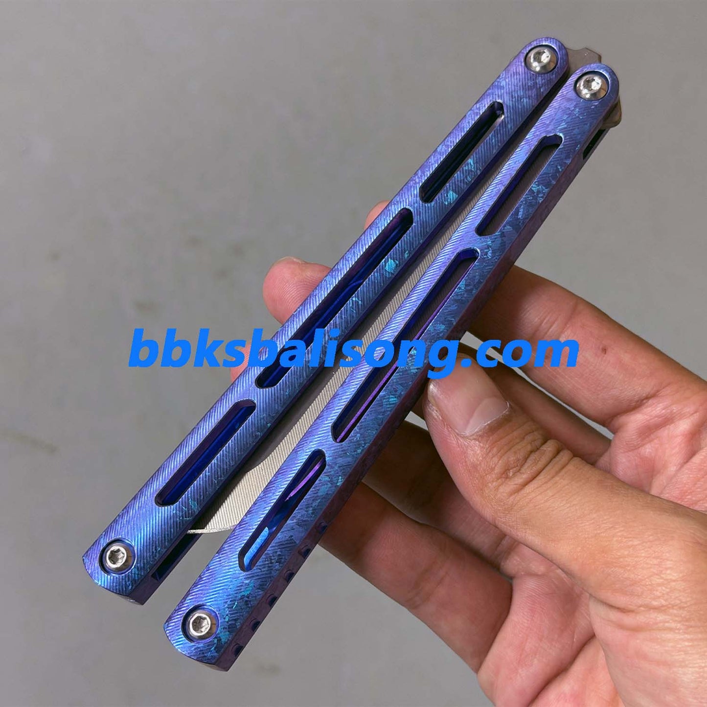 Baliplus Tsunami V4 Balisong Clone Ice Crystal Handle