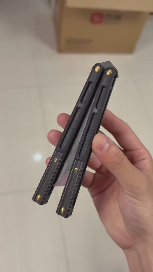 Zunmade AMKW Aeon Balisong Clone G10+Titanium Handle Live Blade