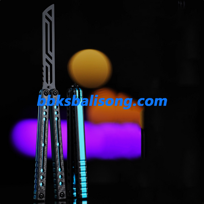 ARMED SHARK Nautilus V2 Balisong Clone